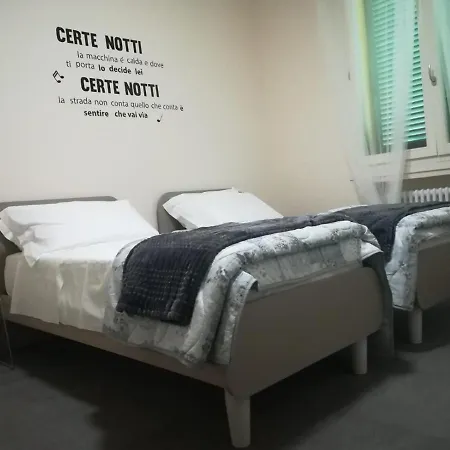 Braschi 8 * Τζόλα Πρεντόζα