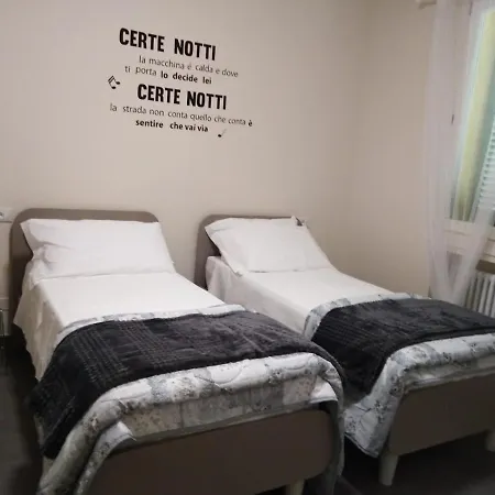 Braschi 8 Panzió Zola Predosa