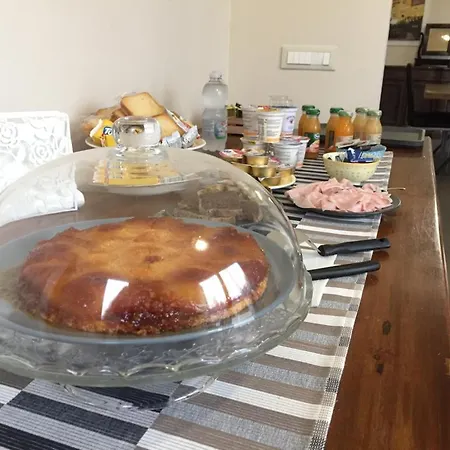 Braschi 8 Bed and Breakfast *