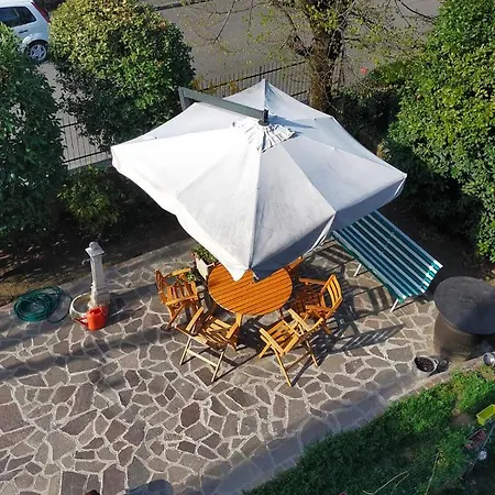 Braschi 8 Panzió *
