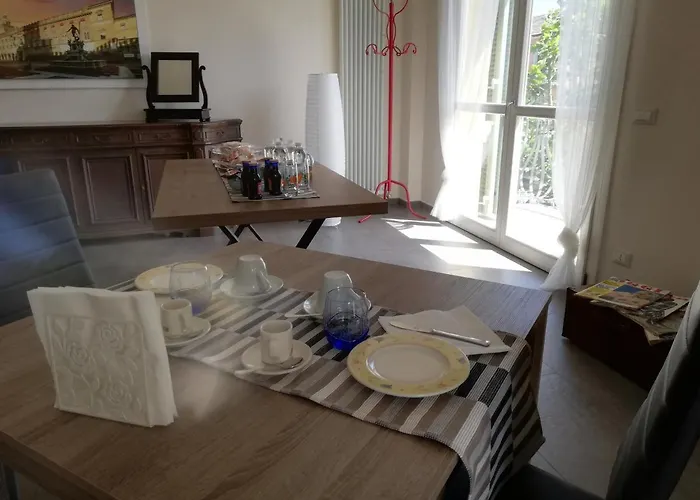 Braschi 8 לינה וארוחת בוקר