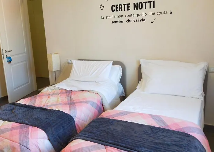 לינה וארוחת בוקר Braschi 8