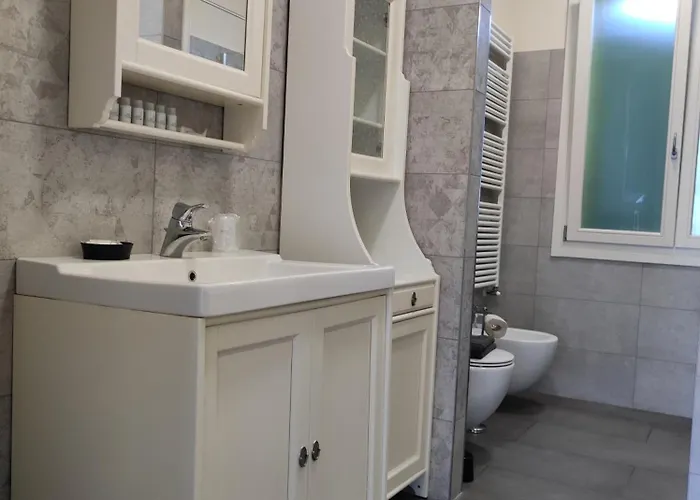 Braschi 8 Oda ve Kahvaltı *